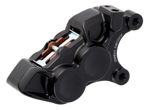 Frenos traseros Arlen Ness instalados en rueda trasera de Harley-Davidson Softail
