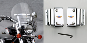 Pantalla de marco estrecho National Cycle instalada en motocicleta Harley-Davidson