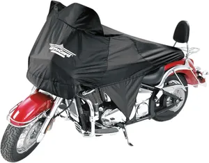Funda media negra ajustada sobre depósito de motocicleta Harley-Davidson
