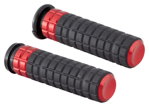 Par de puños Arlen Ness Speedliner negros instalados en manillar de motocicleta