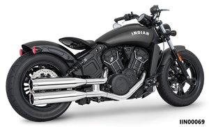 Par de silenciosos slip-on de 4 pulgadas instalados en Indian Scout