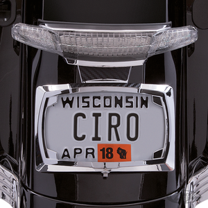 Luz trasera Ciro Latitude con soporte de matrícula para Harley-Davidson Touring