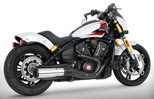 Par de silenciosos slip-on de 4 pulgadas instalados en Indian Scout modelo 2025