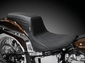 Sissy bar Le Pera Kickflip negro para Softail Milwaukee Eight