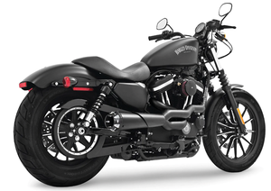 Escape American Outlaw High 2 en 1 instalado en motocicleta Harley-Davidson