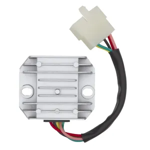 Regulador de tensión metálico rectangular con conectores eléctricos