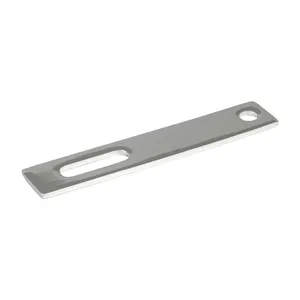 Soporte universal para escape. 4-3/4" de largo, 2 agujeros