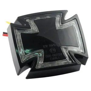 Luz trasera LED Gothic. Negro