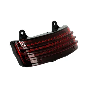 Custom Dynamics, punta de guardabarros trasero LED Tri-Bar. Lente roja