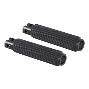 Rough Crafts, peldaños para pasajero. Todo negro