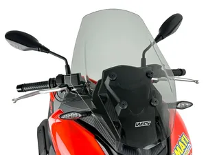 Parabrisas transparente para motocicleta visto de frente