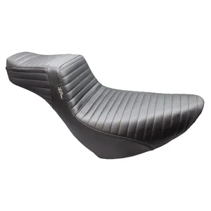 LePera, asiento para 2 personas Tail Whip 'Daddy Long Legs'. Plisado