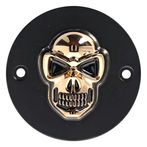 Cubierta de punta con calavera. Negro/dorado