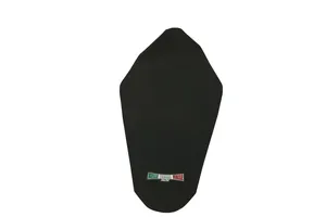 Funda de asiento Super Grip Racing instalada en motocicleta