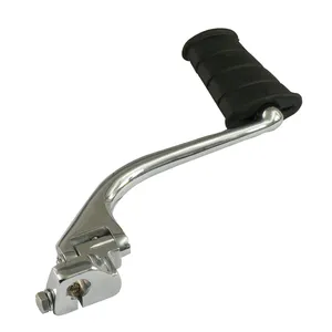 Palanca de arranque por pie tipo swing-out estilo tardío. Pedal plano