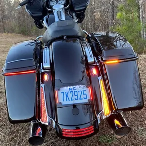 Custom Dynamics, paneles traseros LED Fascia para Touring. Cromado