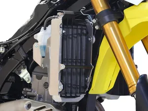 Par de refuerzos de radiador metálicos para motocicleta