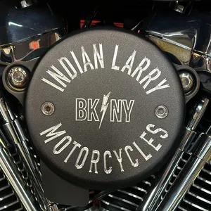 Tapa del filtro de aire Indian Larry, BK/NY. Negro mate