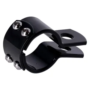 Abrazadera de 3 piezas 1-1/2". Acero negro