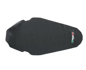 Funda de asiento Super Grip Racing instalada en motocicleta