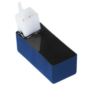 Módulo CDI electrónico rectangular con conectores de cableado visibles