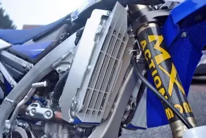 Radiator braces - WRF BL