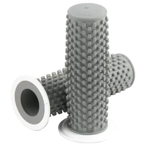 K-Tech, empuñaduras de goma Kustom. Gris con brida blanca <span style="color: red;font-size: 0,5em">- PEDIDO ESPECIAL -</span>