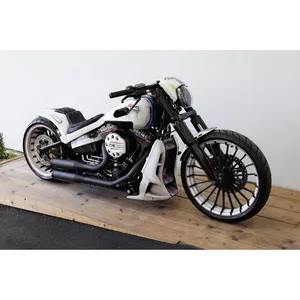 Cult-Werk, cubierta de radiador 'Racing'. Negro brillante