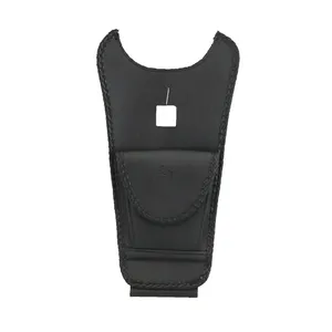 Protector de depósito con bolsa Mustang negro mate