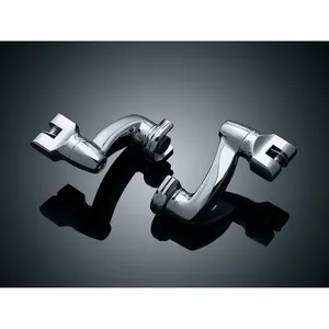Kuryakyn, kit de montaje desplazado para estriberas extendidas. Cromo <span style="color: red;font-size: 0,5em">- PEDIDO ESPECIAL -</span>
