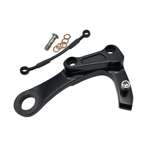 Arlen Ness, soporte de pinza trasera para Softail. Todo negro <span style="color: red;font-size: 0,5em">- PEDIDO ESPECIAL -</span>