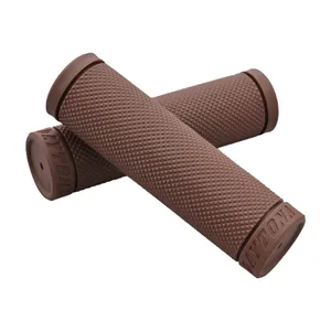Daytona, juego de puños Grippy Grip de 1". BASE. Marrón