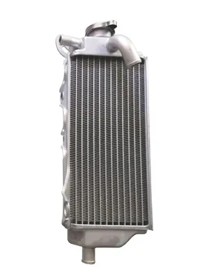 Radiador de refrigeración para motocicleta visto de frente