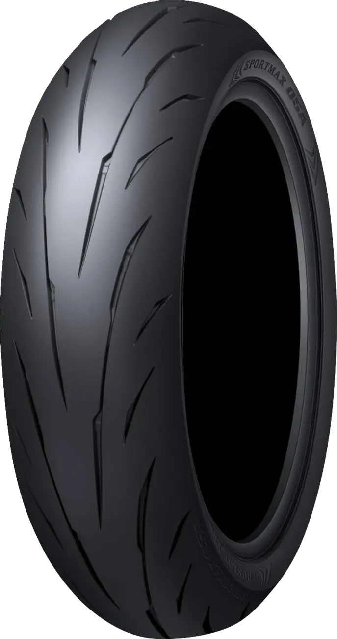 Neumático Sportmax Q5A visto de frente mostrando dibujo y banda de rodadura