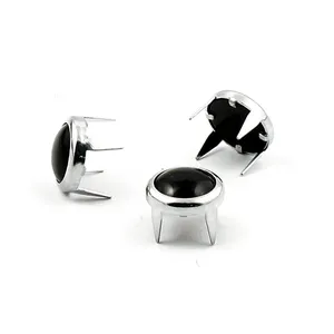 Mustang, tachuelas decorativas. Cromado con perla negra <span style="color: red;font-size: 0,5em">- PEDIDO ESPECIAL -</span>