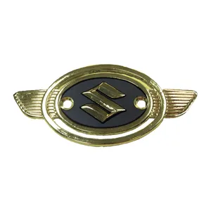 Emblema de depósito de combustible Suzuki, dorado/negro
