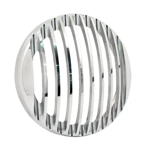 Rejilla de faro Rough Crafts 5-3/4". Pulido