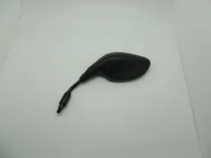 Espejo retrovisor universal con marca E montado en manillar de motocicleta