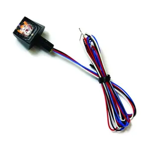 Rough Crafts, x Ion LED luz trasera/intermitente 3-1 por Koso