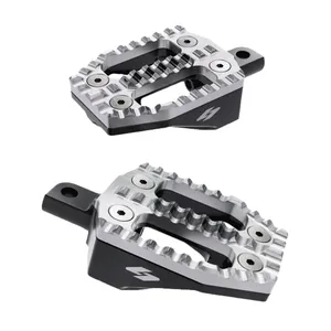 Kraus, juego de estriberas EXO. Parte superior de aluminio negro / Base de aluminio mecanizado