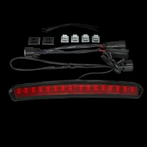 Custom Dynamics, luz para tapa de Tour-Pak®. Negro, lente roja