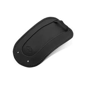 Protector de guardabarros Mustang negro mate