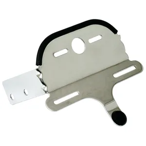 Soporte de luz trasera personalizada Fat Bob. Cromado. 6-1/2" de ancho