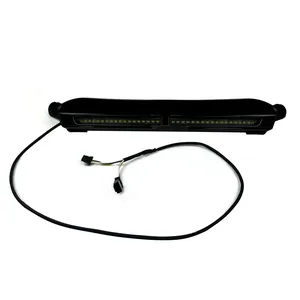 Custom Dynamics, moldura blanca para parabrisas central con DRL. Negro