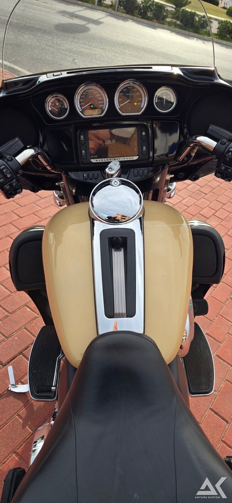 Harley-Davidson Ultra Limited FLHTK 103 2014 gebraucht, Foto 6